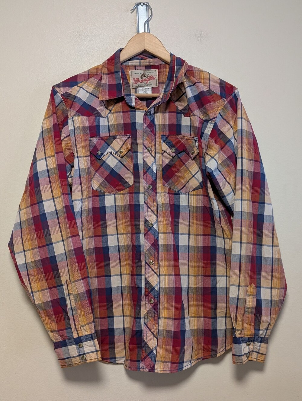 Wrangler Vintage Men’s Large Pearl Snap Western Plaid Shirt